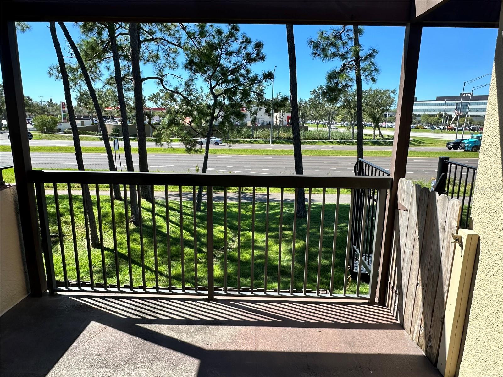 Image 23 of 39 For 860 Village Drive N 201