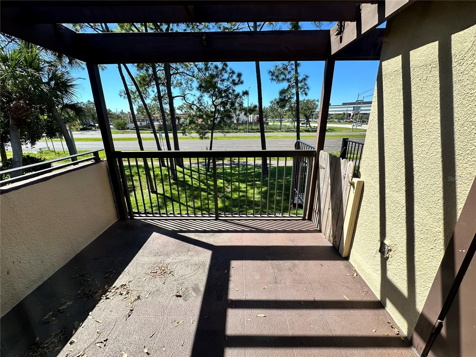 Image 25 of 39 For 860 Village Drive N 201