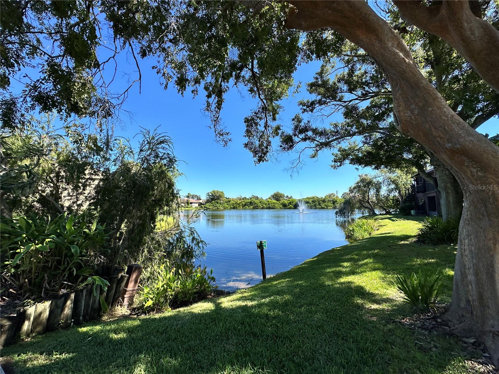 Image 33 of 39 For 860 Village Drive N 201