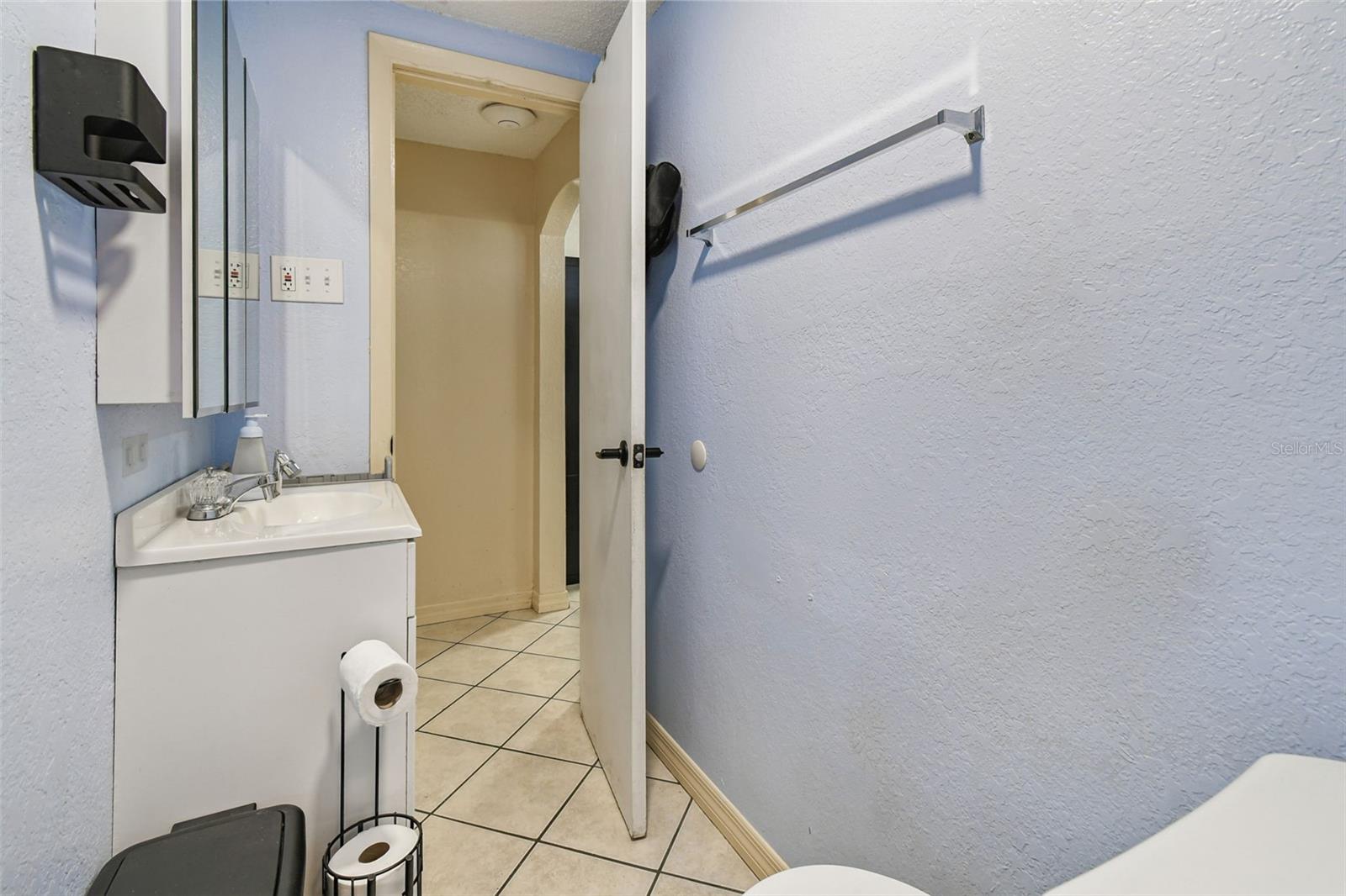 Listing photo id 21 for 12714 Mulberry Lane