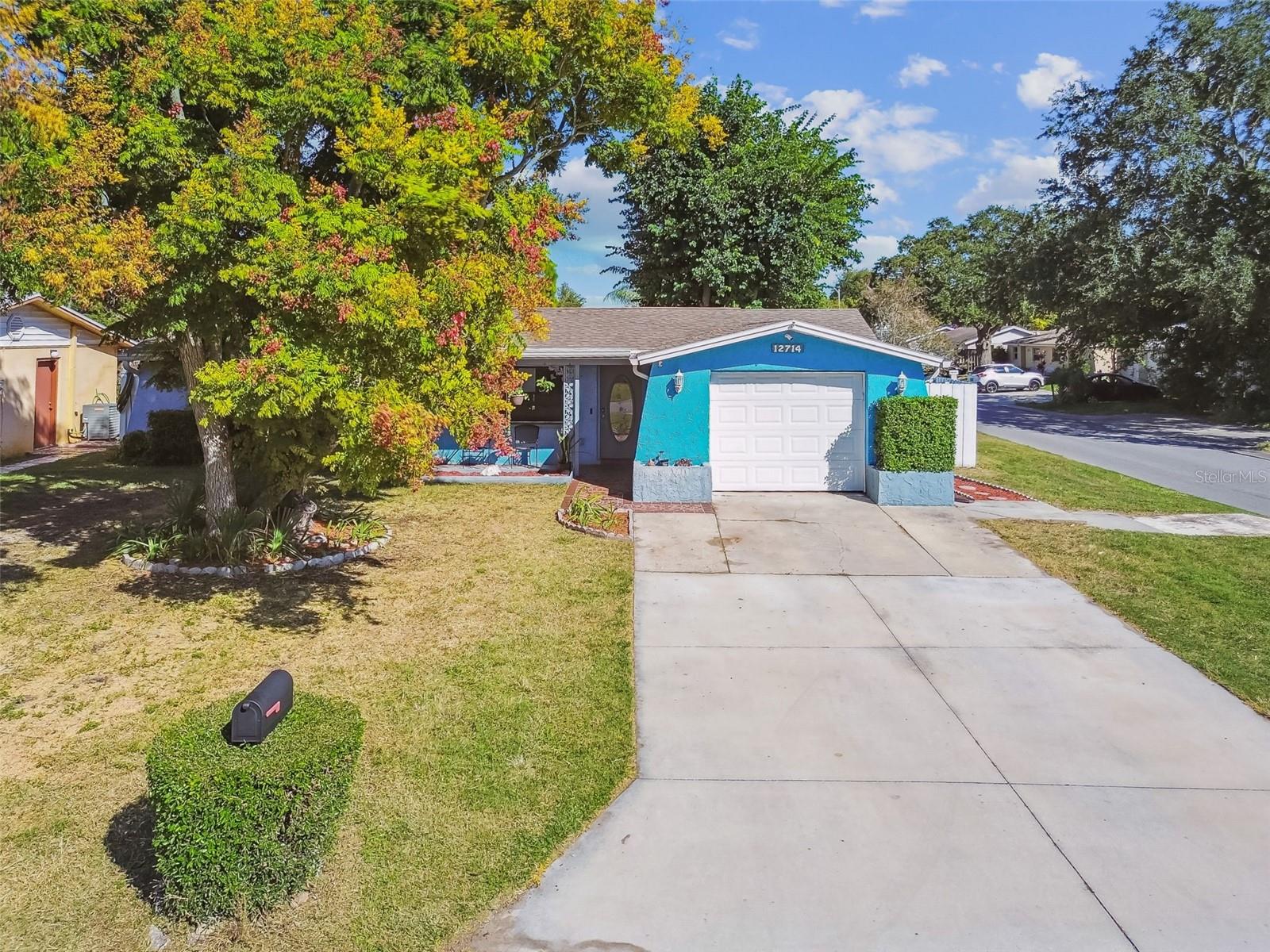 Listing photo id 51 for 12714 Mulberry Lane