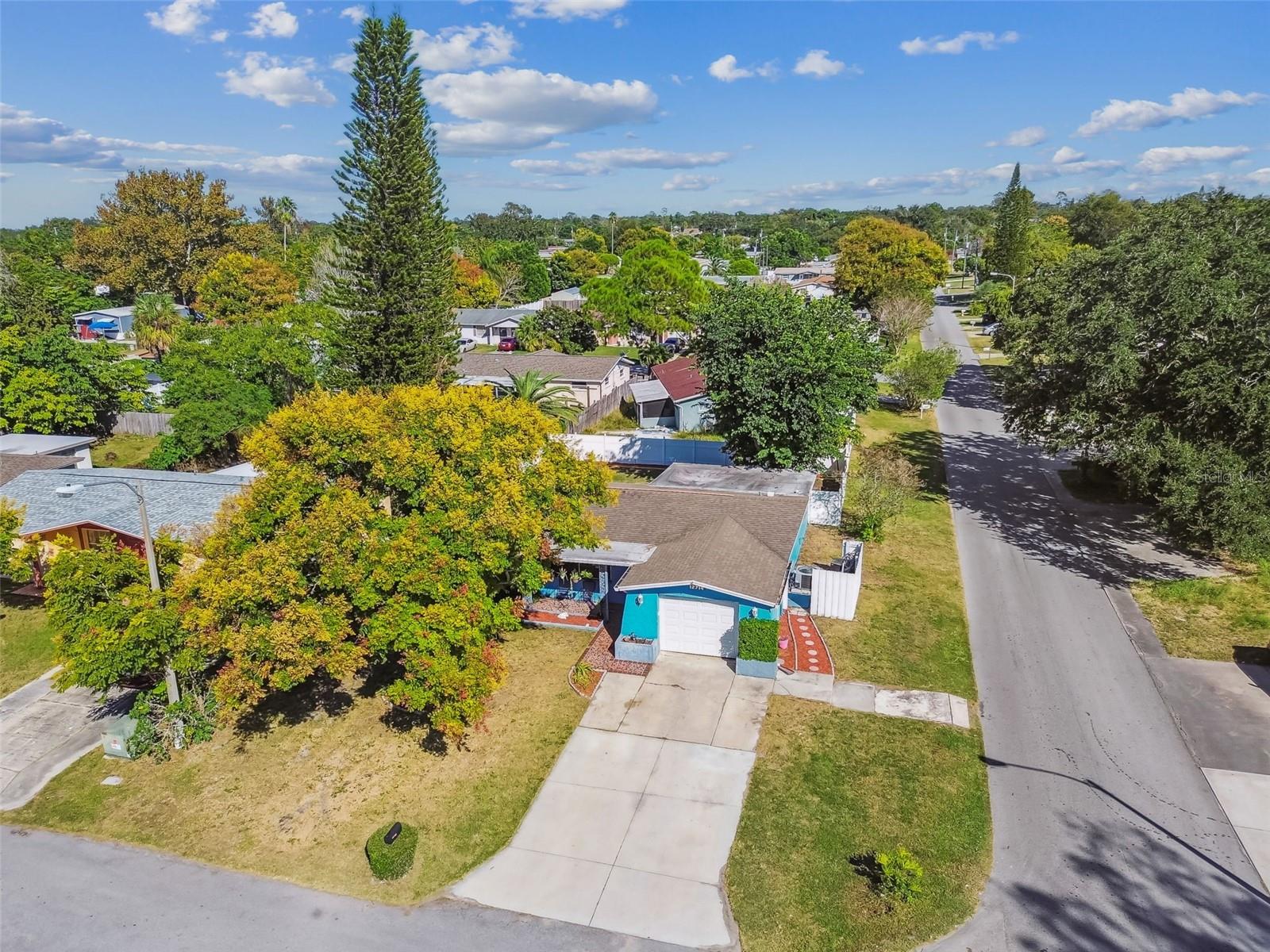 Listing photo id 55 for 12714 Mulberry Lane