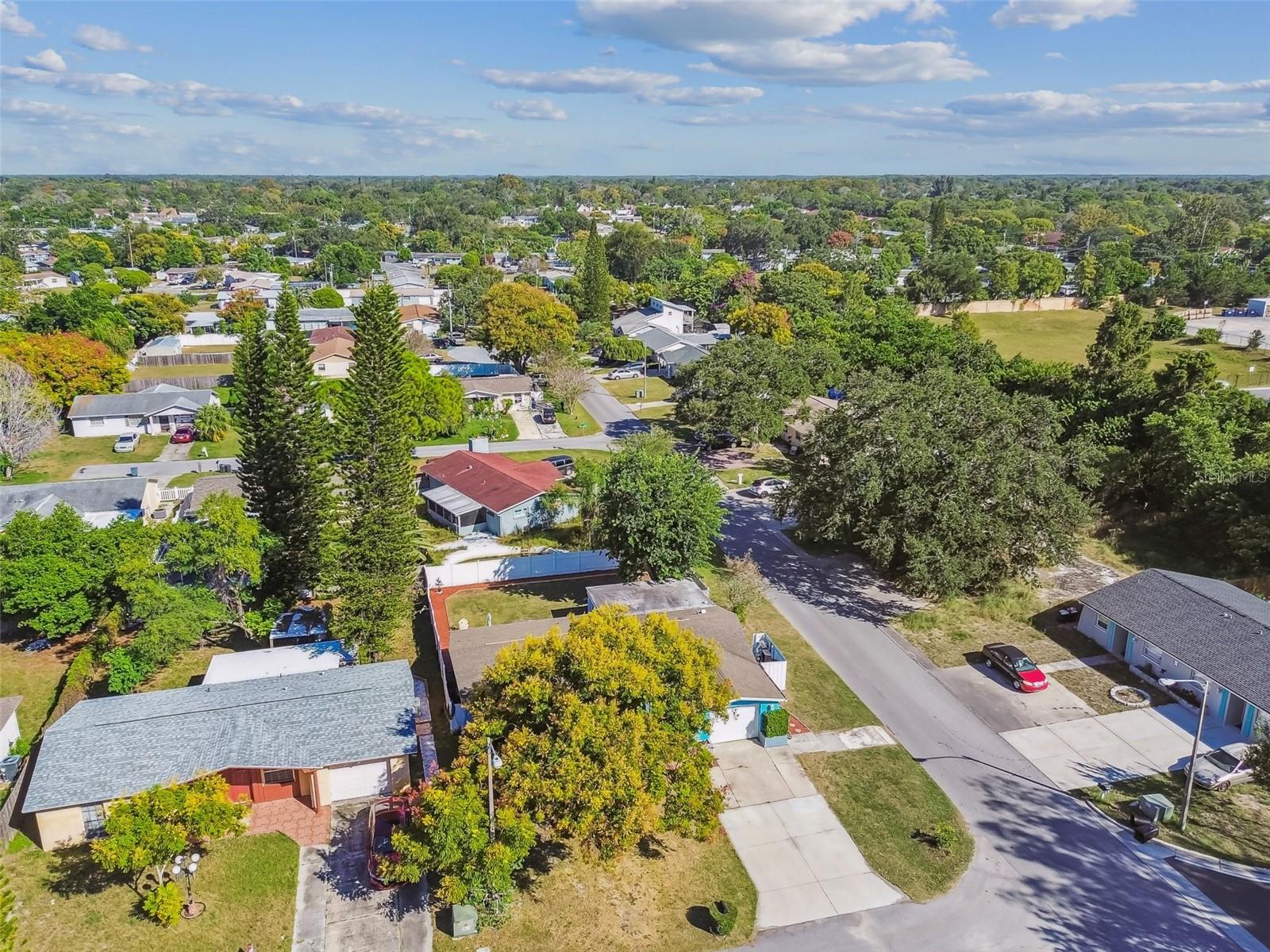 Listing photo id 58 for 12714 Mulberry Lane