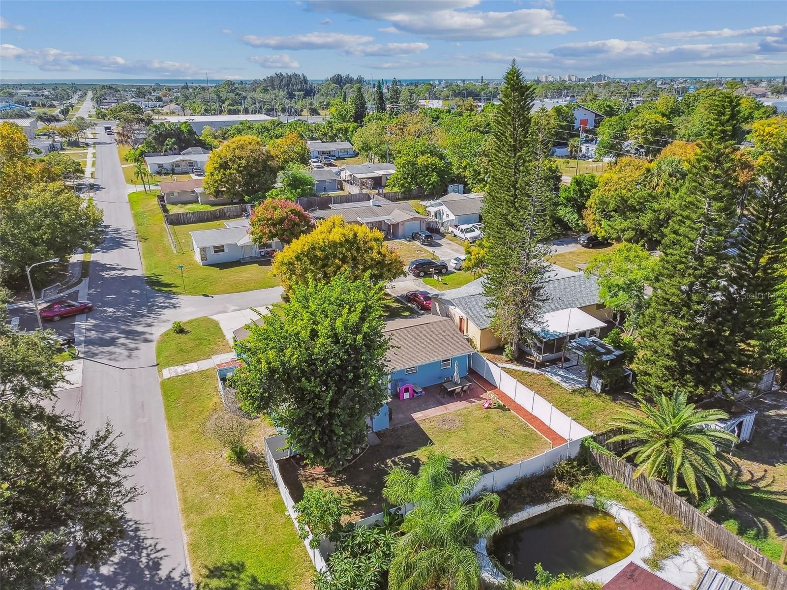 Listing photo id 66 for 12714 Mulberry Lane