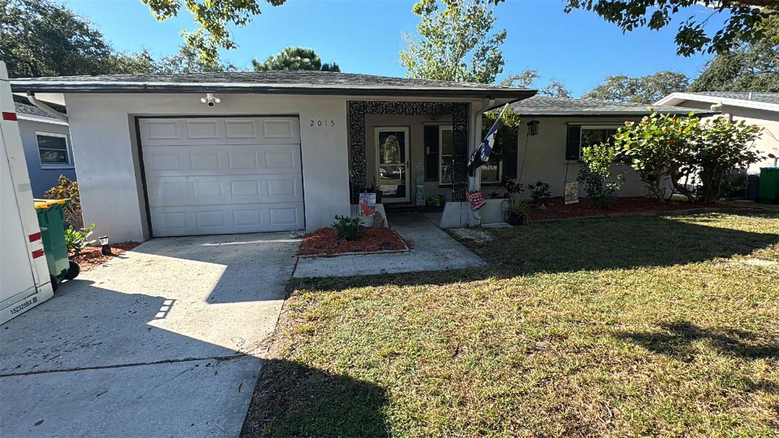 Listing Details for 2015 Hillwood Dr, CLEARWATER, FL 33763