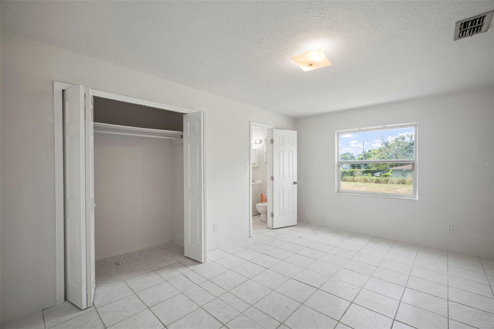 Image 16 of 53 For 4906 Idlewild Avenue
