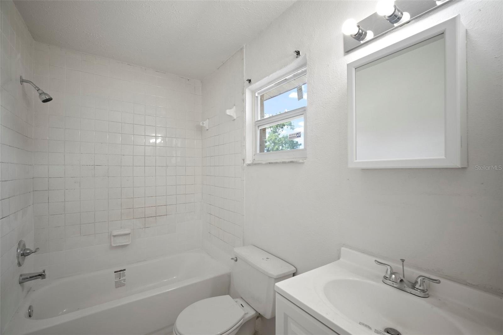 Image 19 of 53 For 4906 Idlewild Avenue
