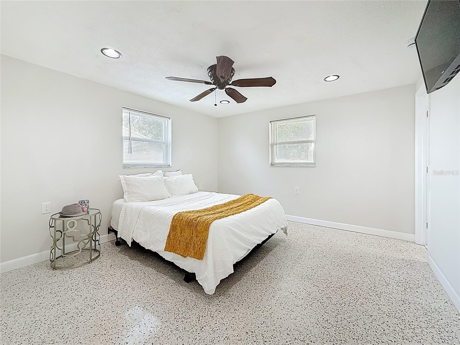 Image 14 of 34 For 510 62 Avenue Ne