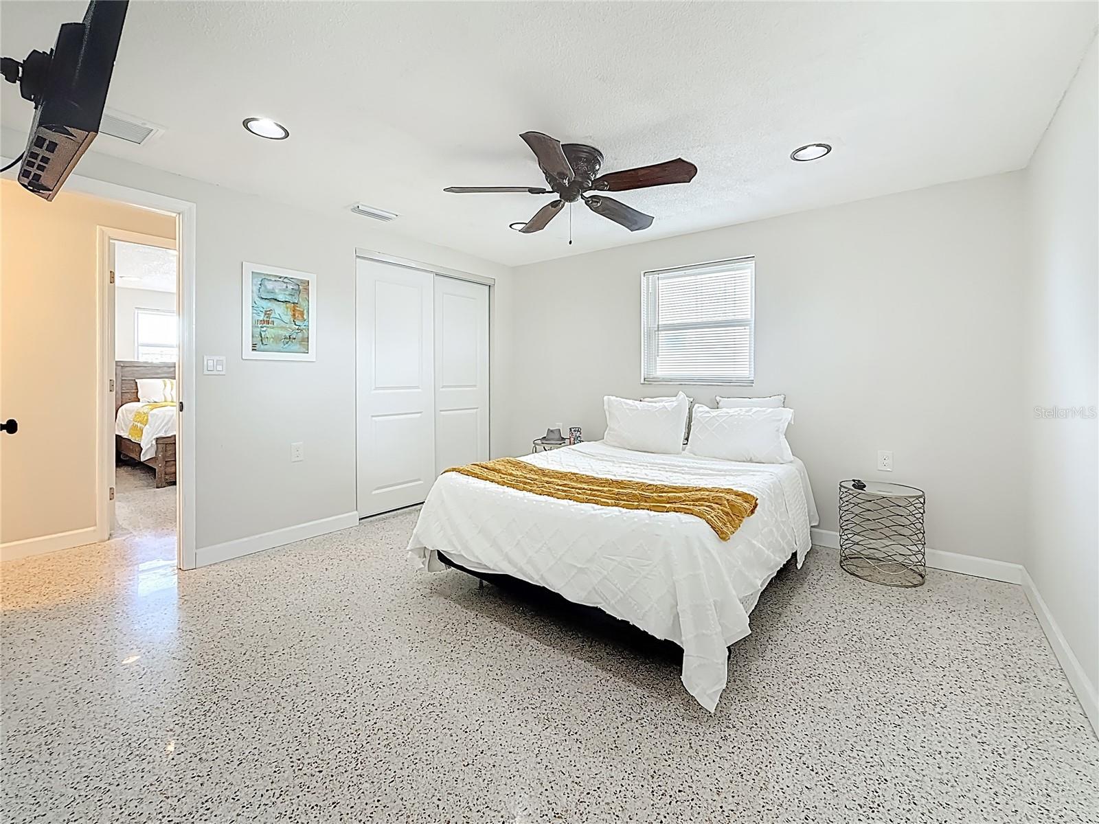 Image 16 of 34 For 510 62 Avenue Ne