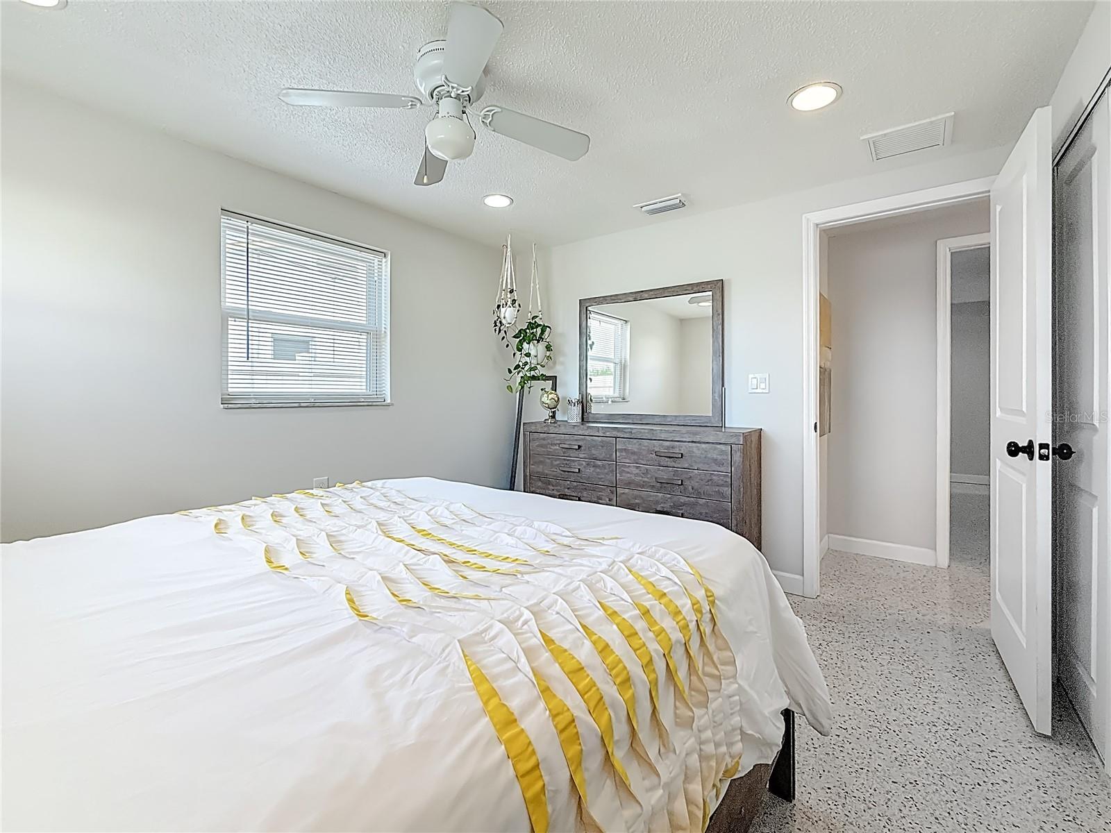 Image 20 of 34 For 510 62 Avenue Ne