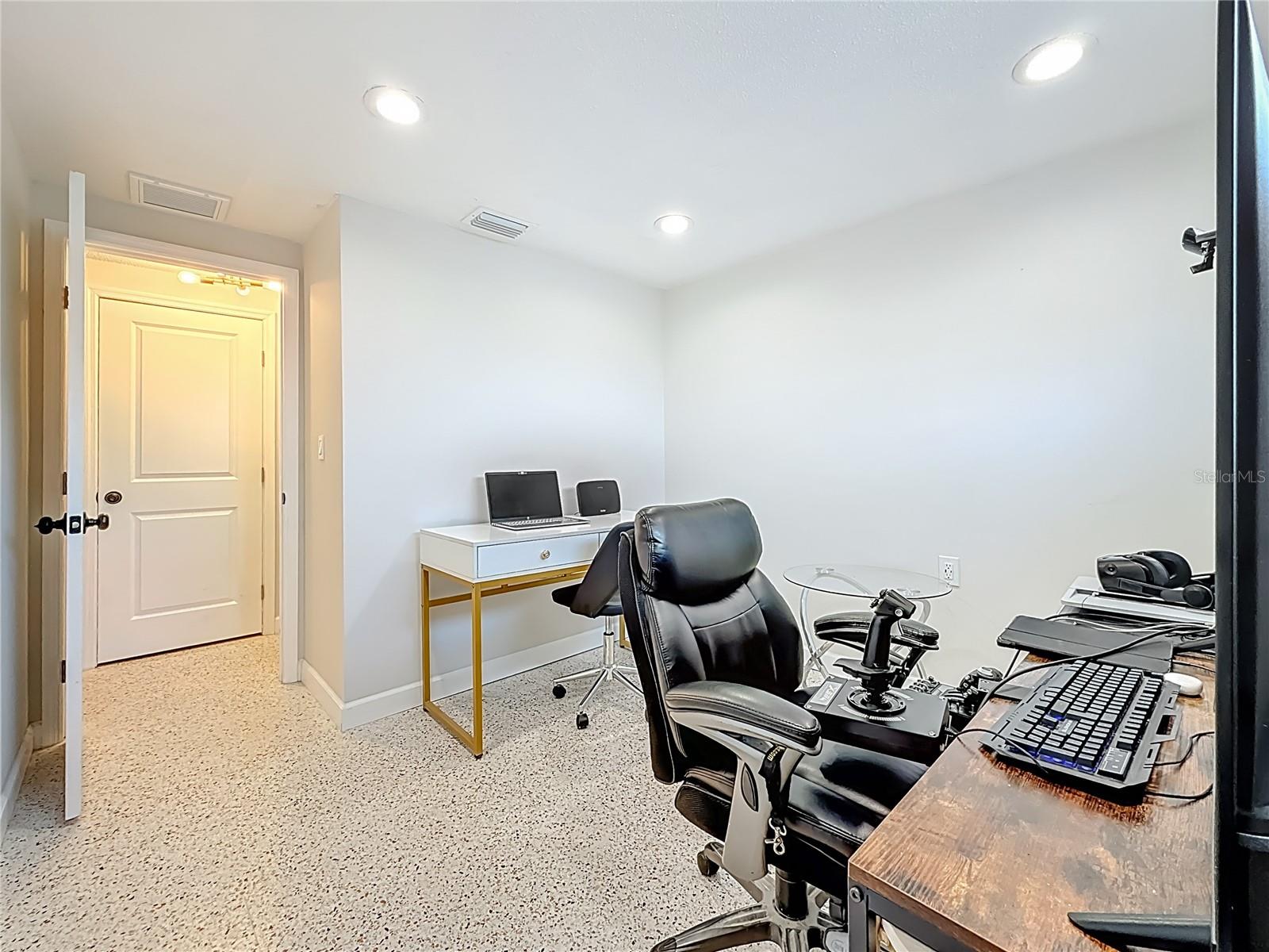 Image 25 of 34 For 510 62 Avenue Ne