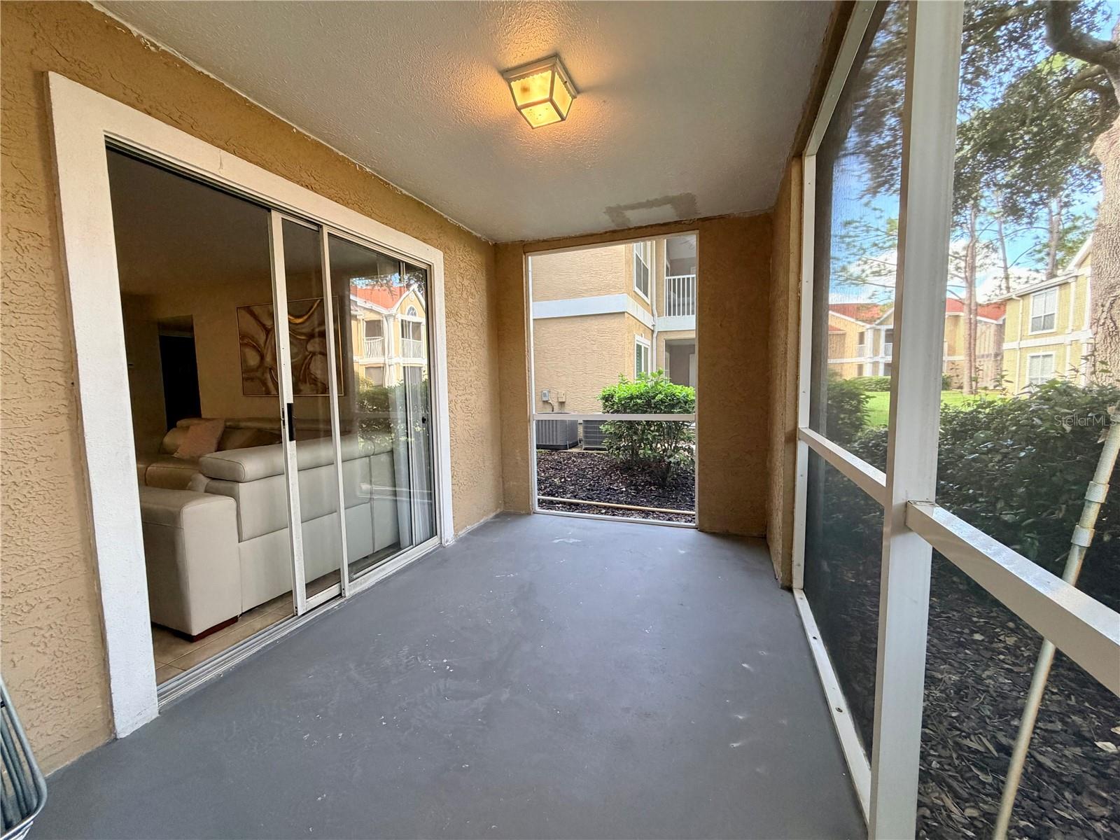 Image 5 of 18 For 9481 Highland Oak Drive 804