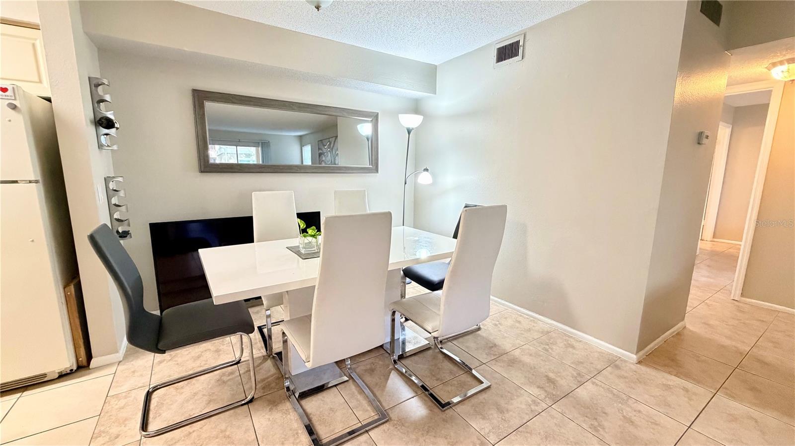 Image 9 of 18 For 9481 Highland Oak Drive 804