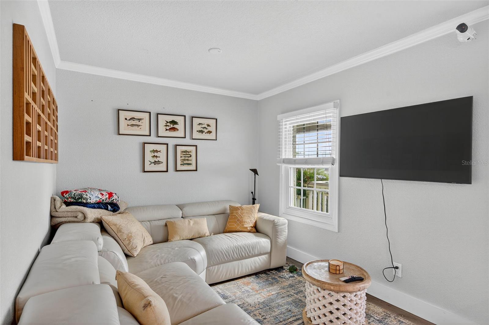 Image 13 of 45 For 4924 Beach Drive Se F
