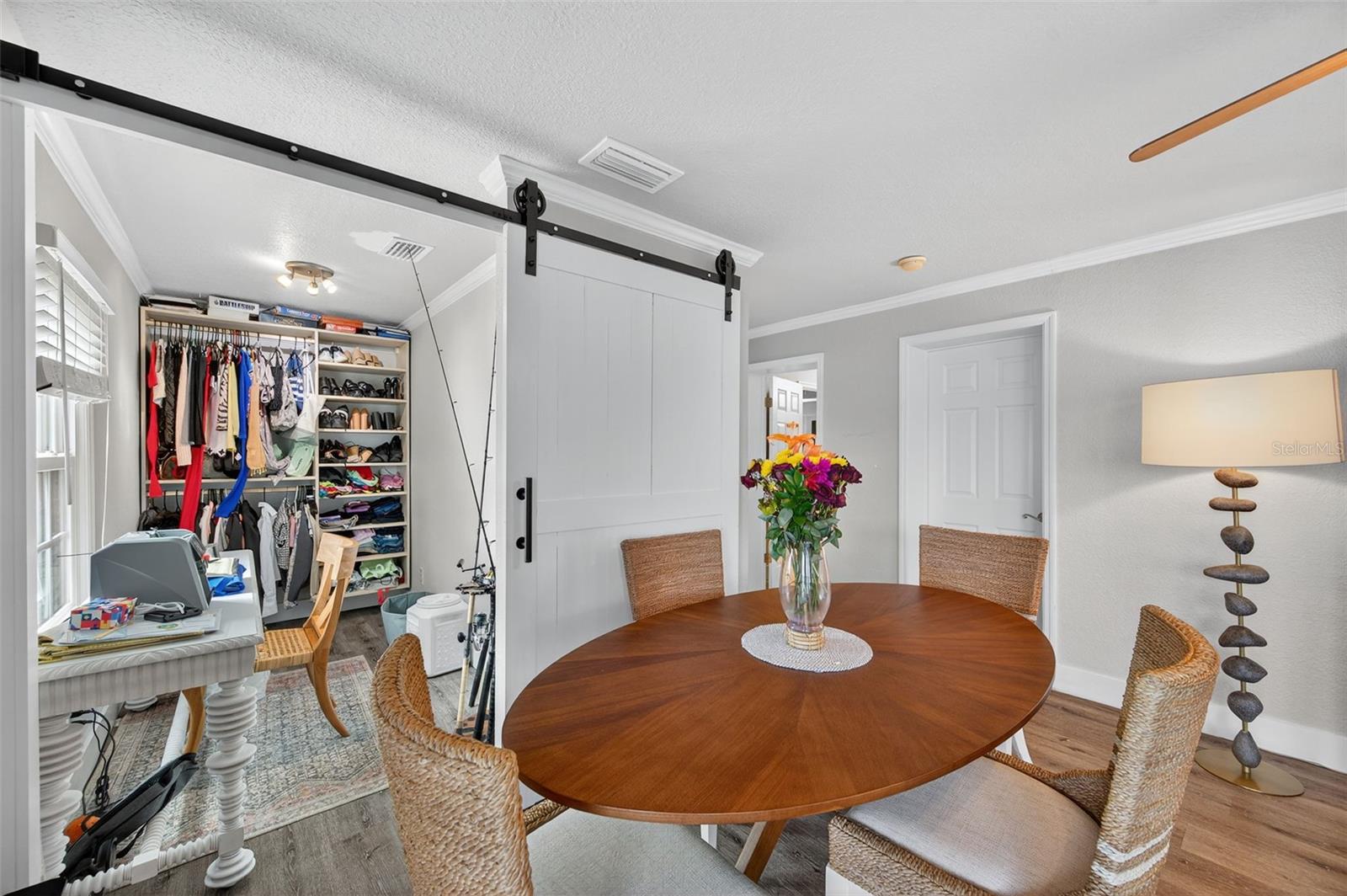 Image 14 of 45 For 4924 Beach Drive Se F
