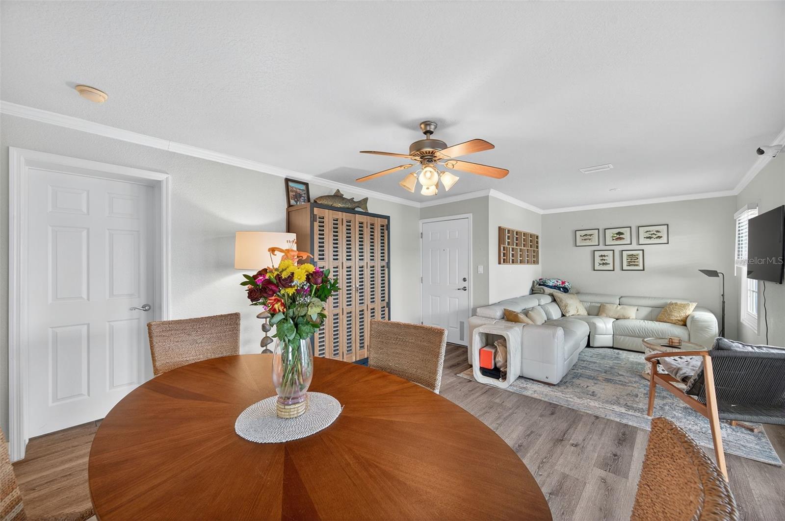 Image 15 of 45 For 4924 Beach Drive Se F