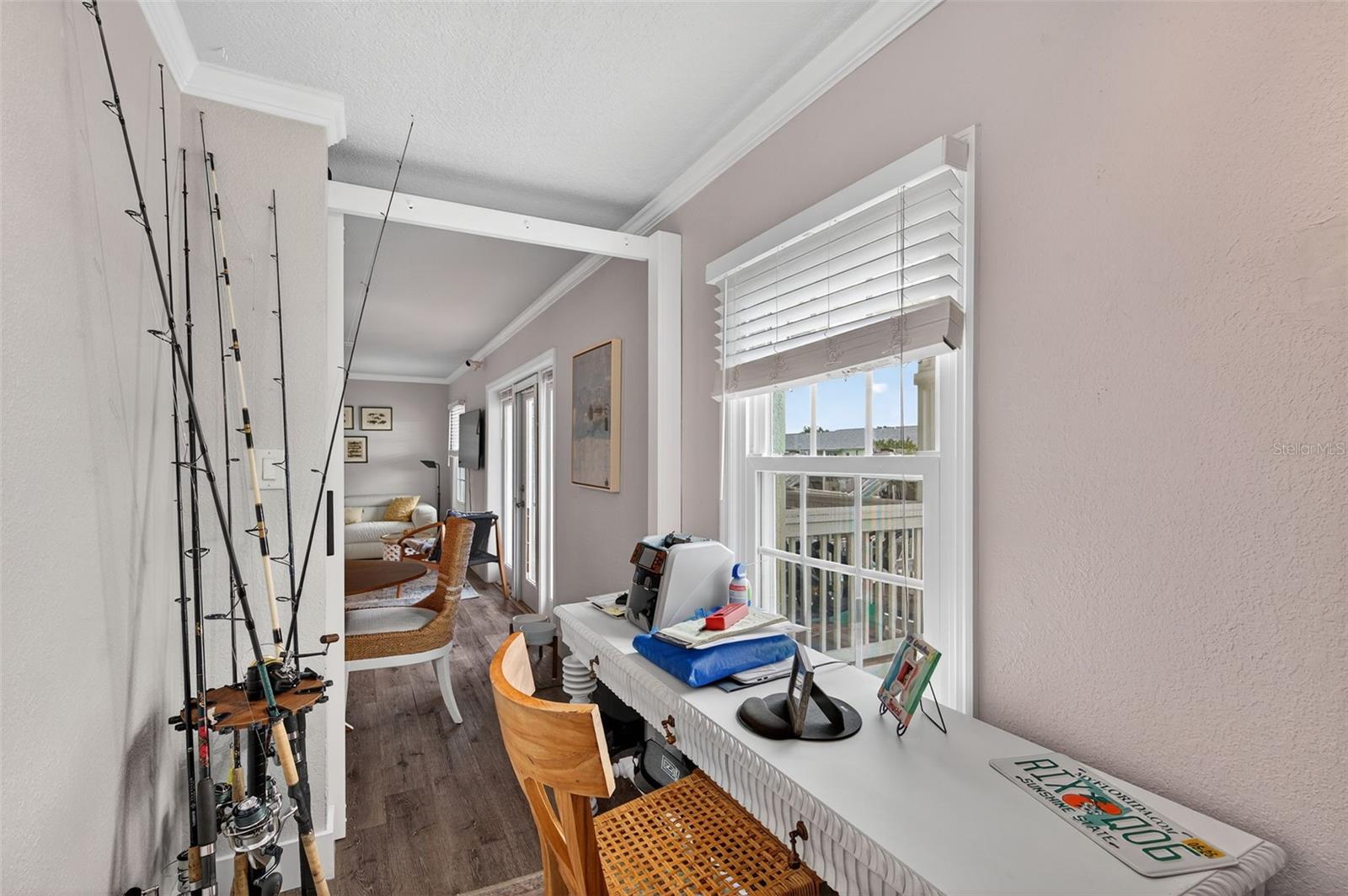 Image 16 of 45 For 4924 Beach Drive Se F
