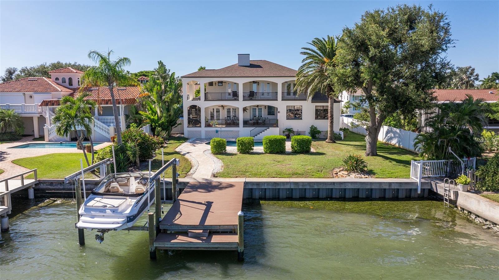 Image 3 of 50 For 841 2nd Avenue S