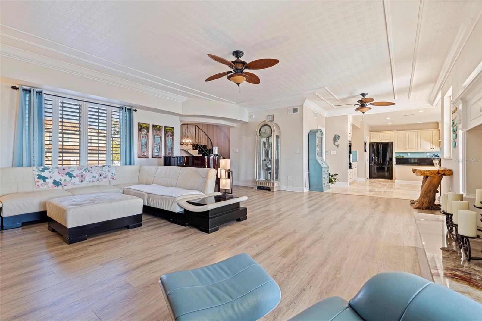 Image 5 of 50 For 841 2nd Avenue S