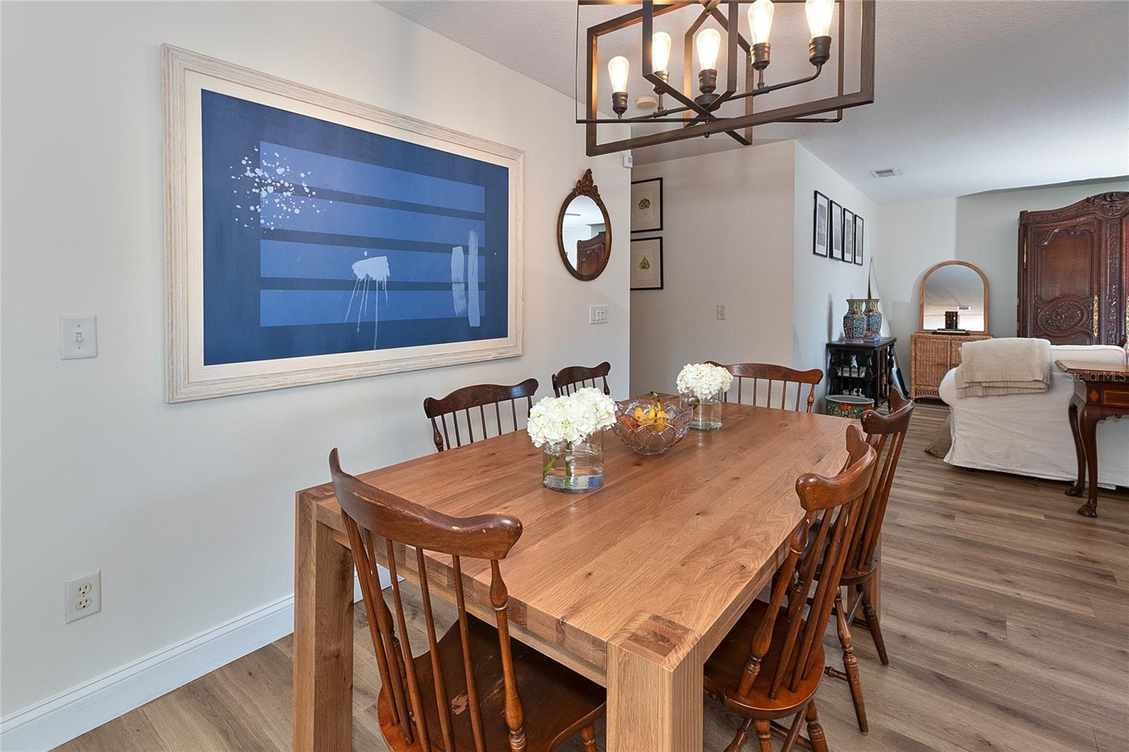 Image 18 of 47 For 4900 Rosedale Place N