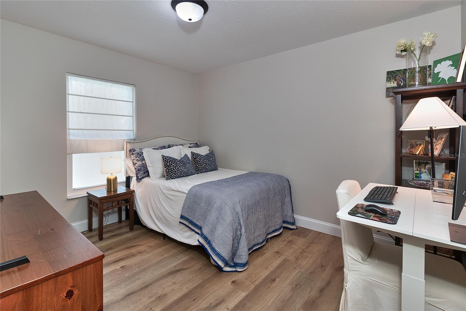 Image 28 of 47 For 4900 Rosedale Place N