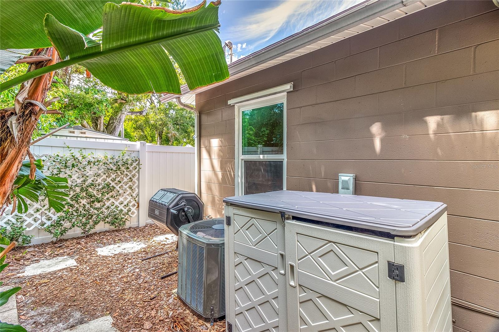 Image 43 of 47 For 4900 Rosedale Place N