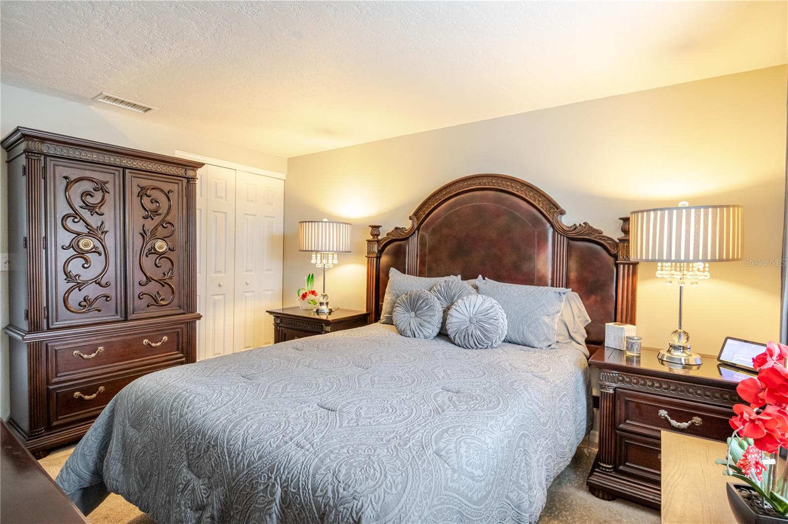 Image 10 of 40 For 10118 Hunters Point Court