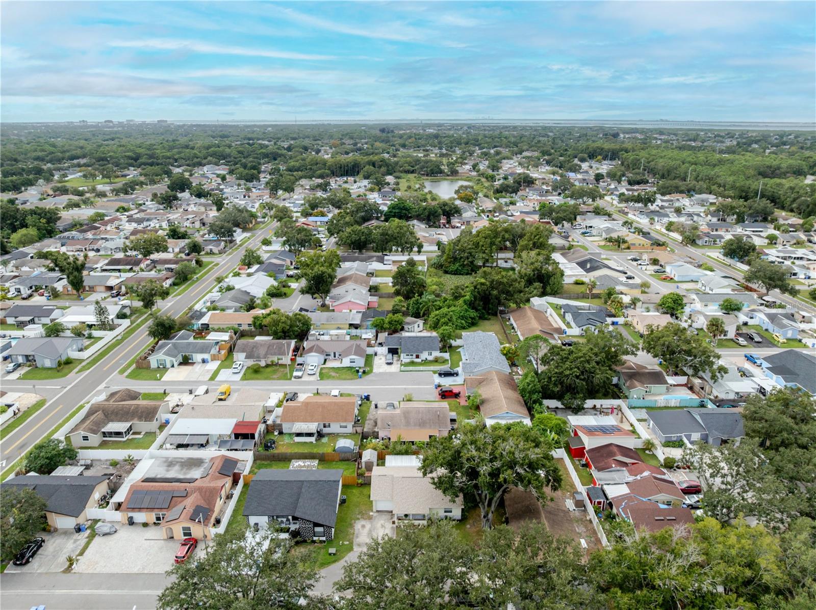 Image 35 of 40 For 10118 Hunters Point Court