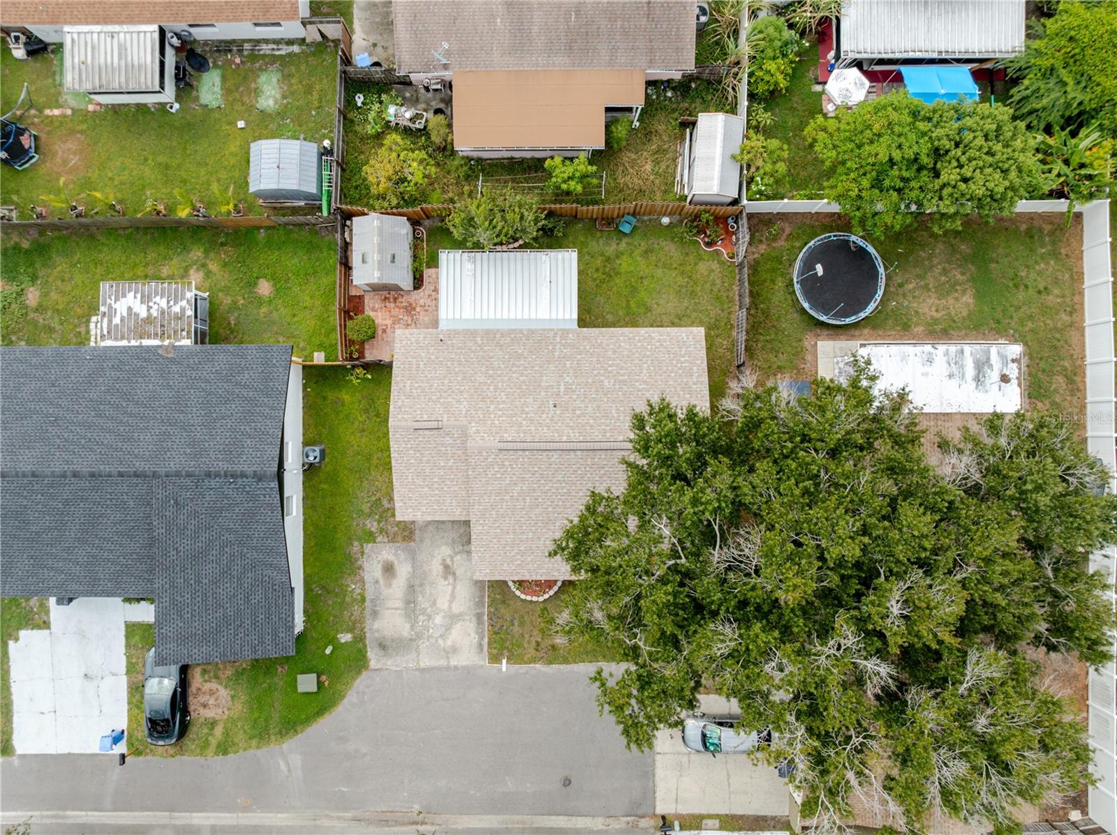 Image 39 of 40 For 10118 Hunters Point Court