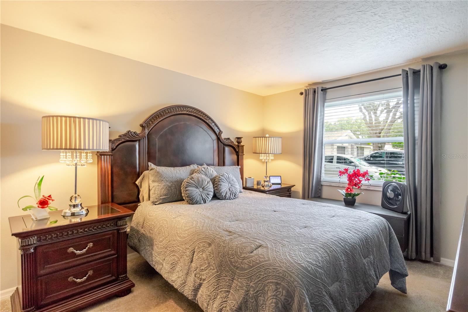 Image 7 of 40 For 10118 Hunters Point Court