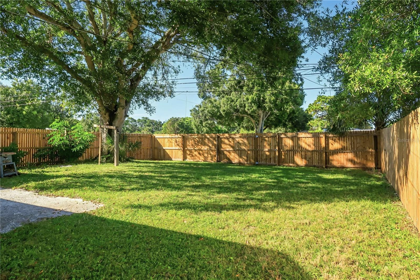 Image 12 of 28 For 949 57th Avenue N