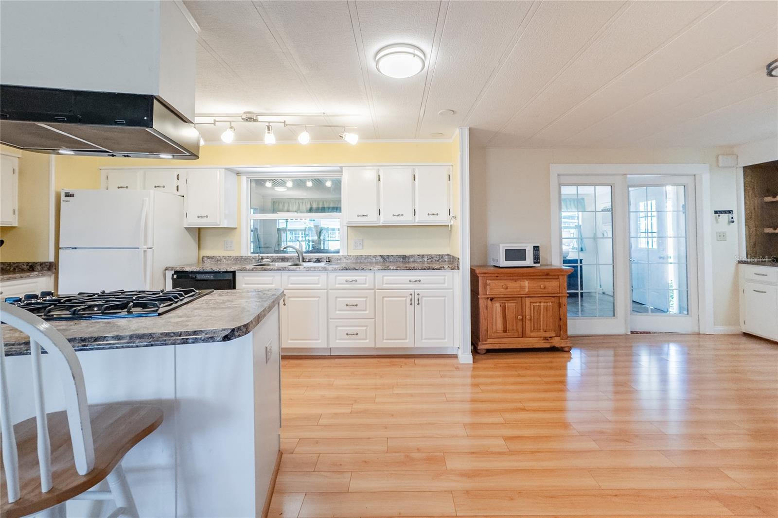 Image 14 of 42 For 5546 Arrowhead Drive