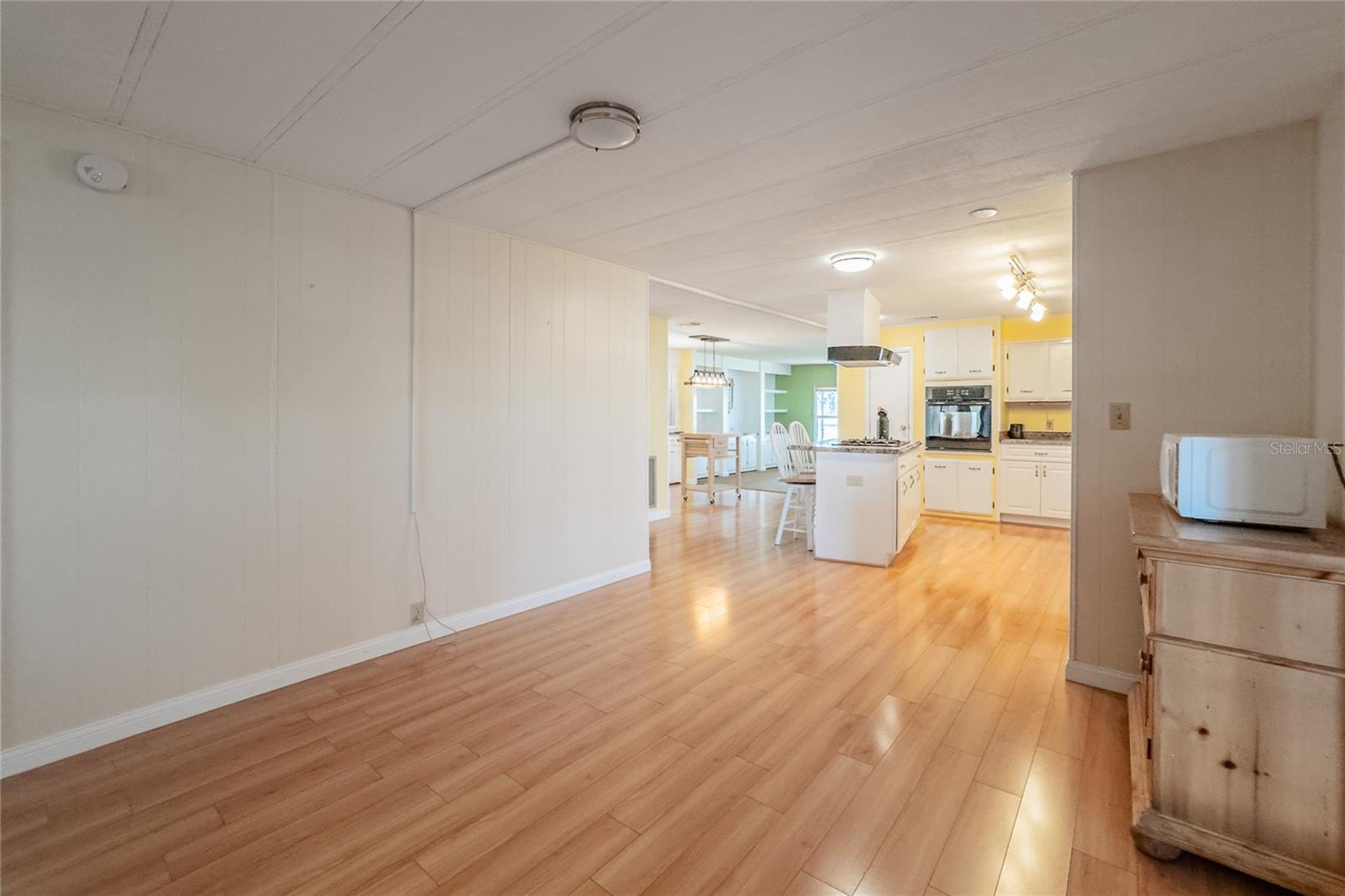 Image 17 of 42 For 5546 Arrowhead Drive