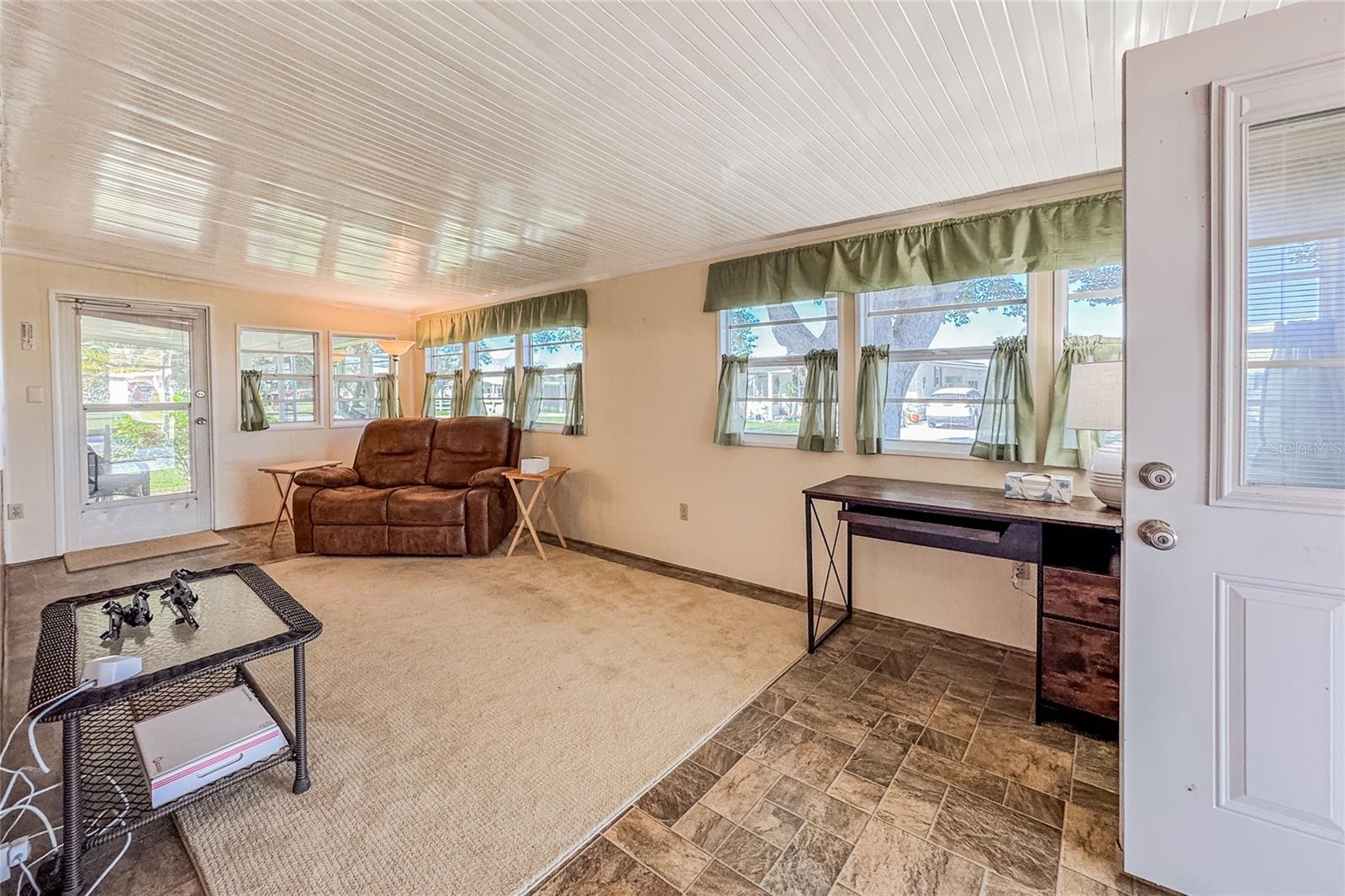 Image 26 of 42 For 5546 Arrowhead Drive