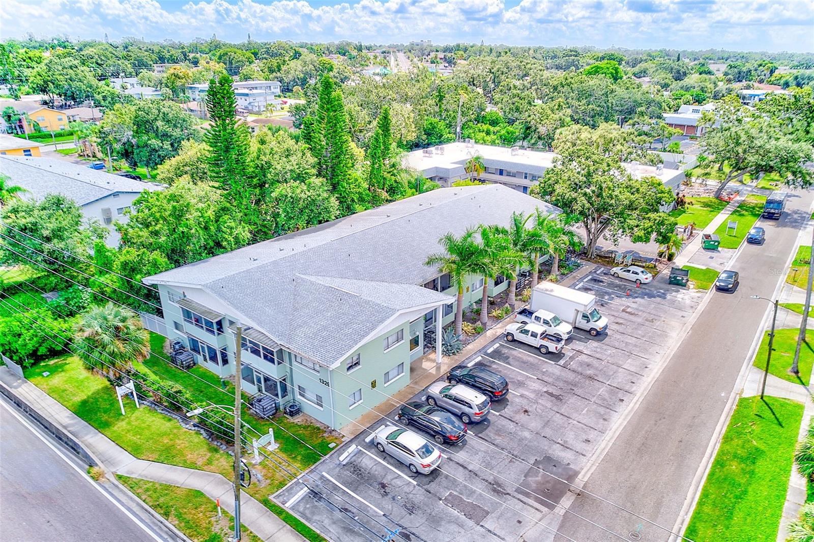 Image 24 of 32 For 1329 Drew Street 9