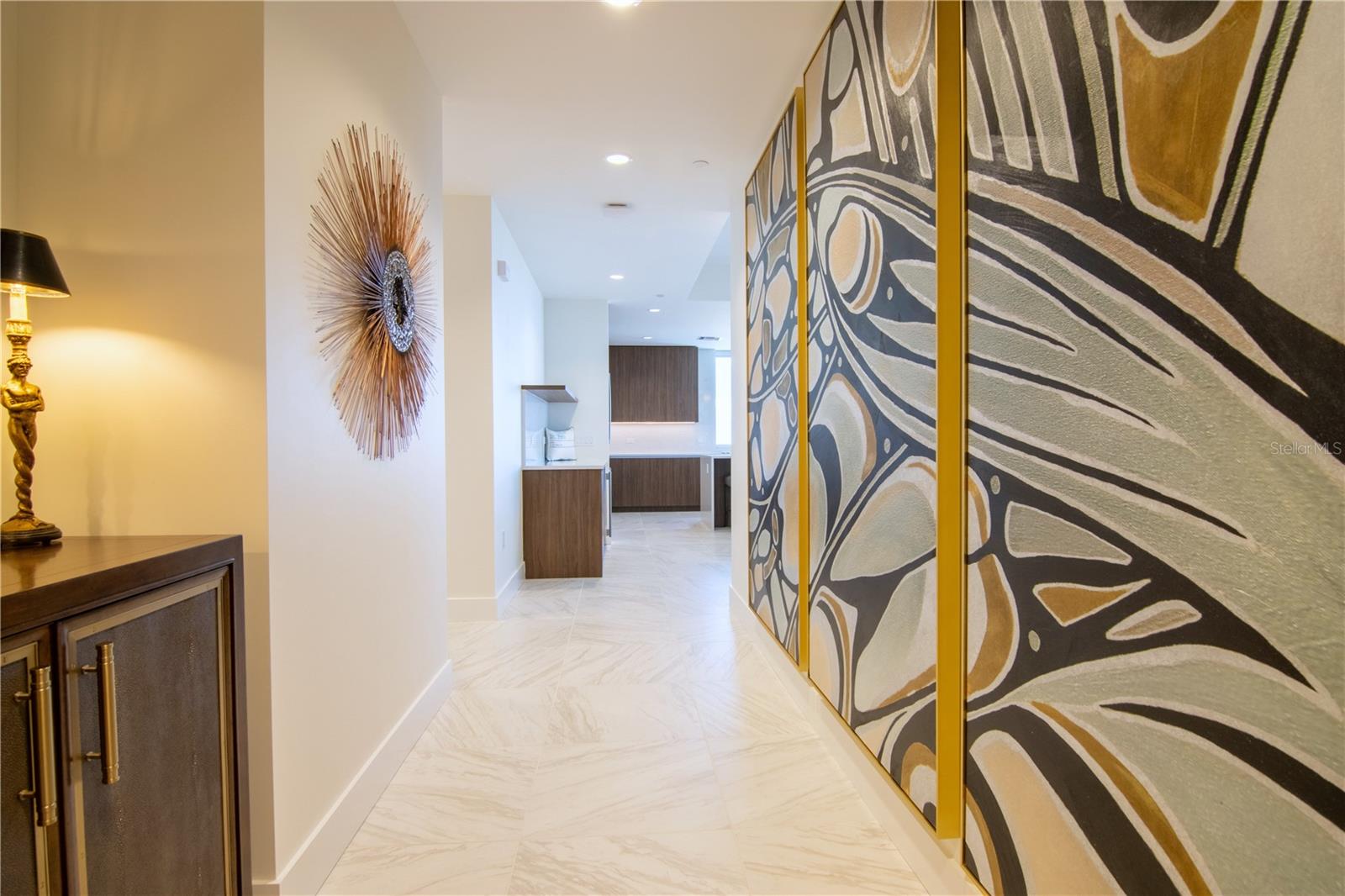 Image 3 of 76 For 777 3rd Avenue N 1303