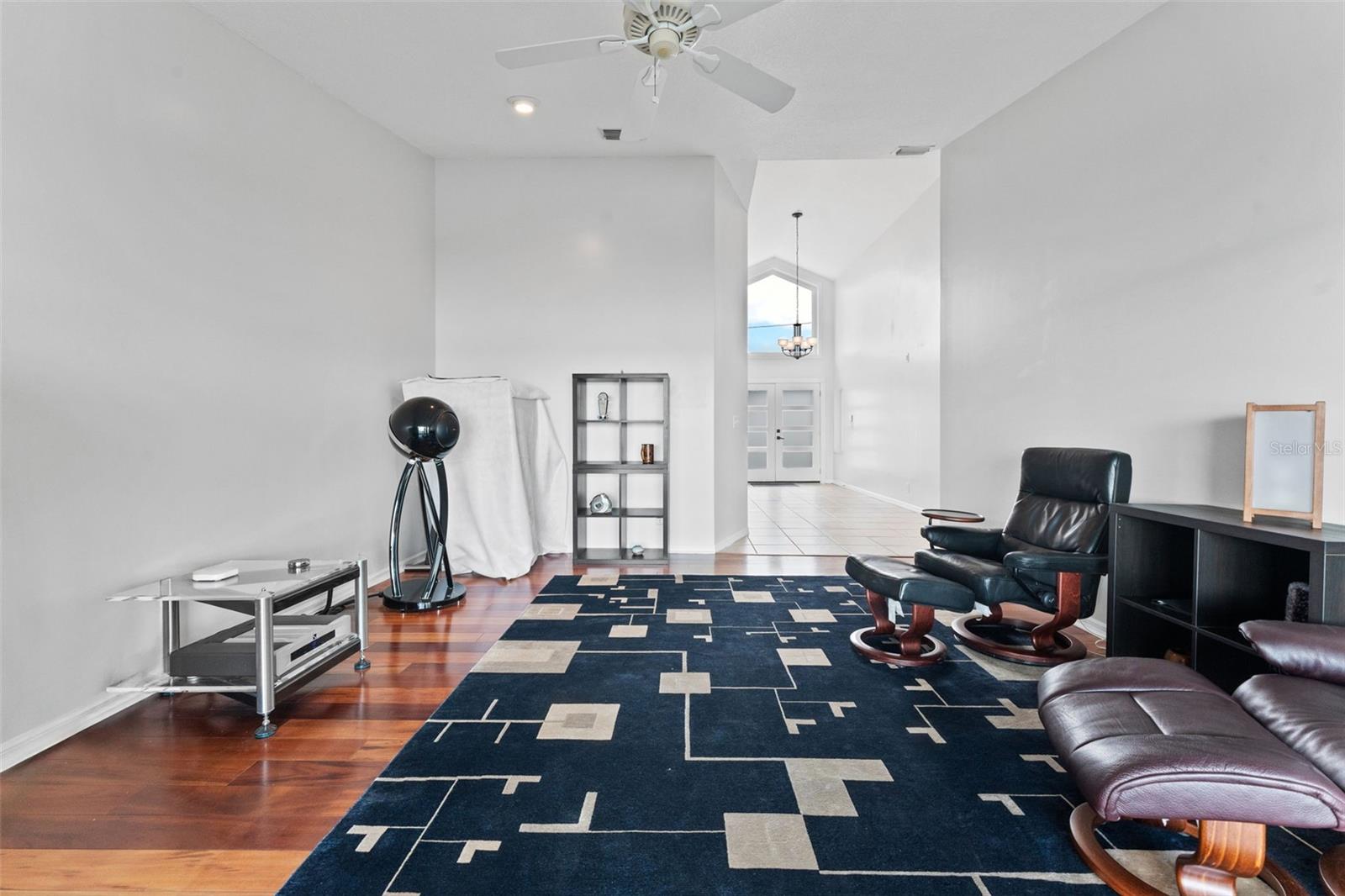 Listing photo id 23 for 2936 68th Avenue S