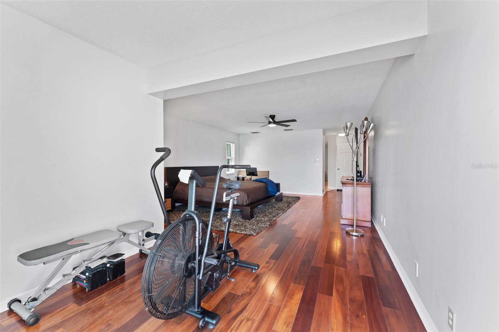 Listing photo id 27 for 2936 68th Avenue S