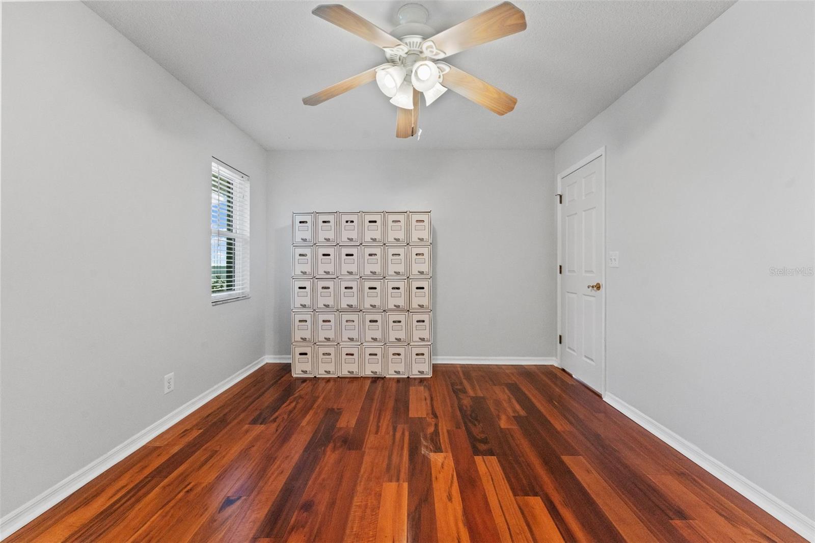 Listing photo id 36 for 2936 68th Avenue S
