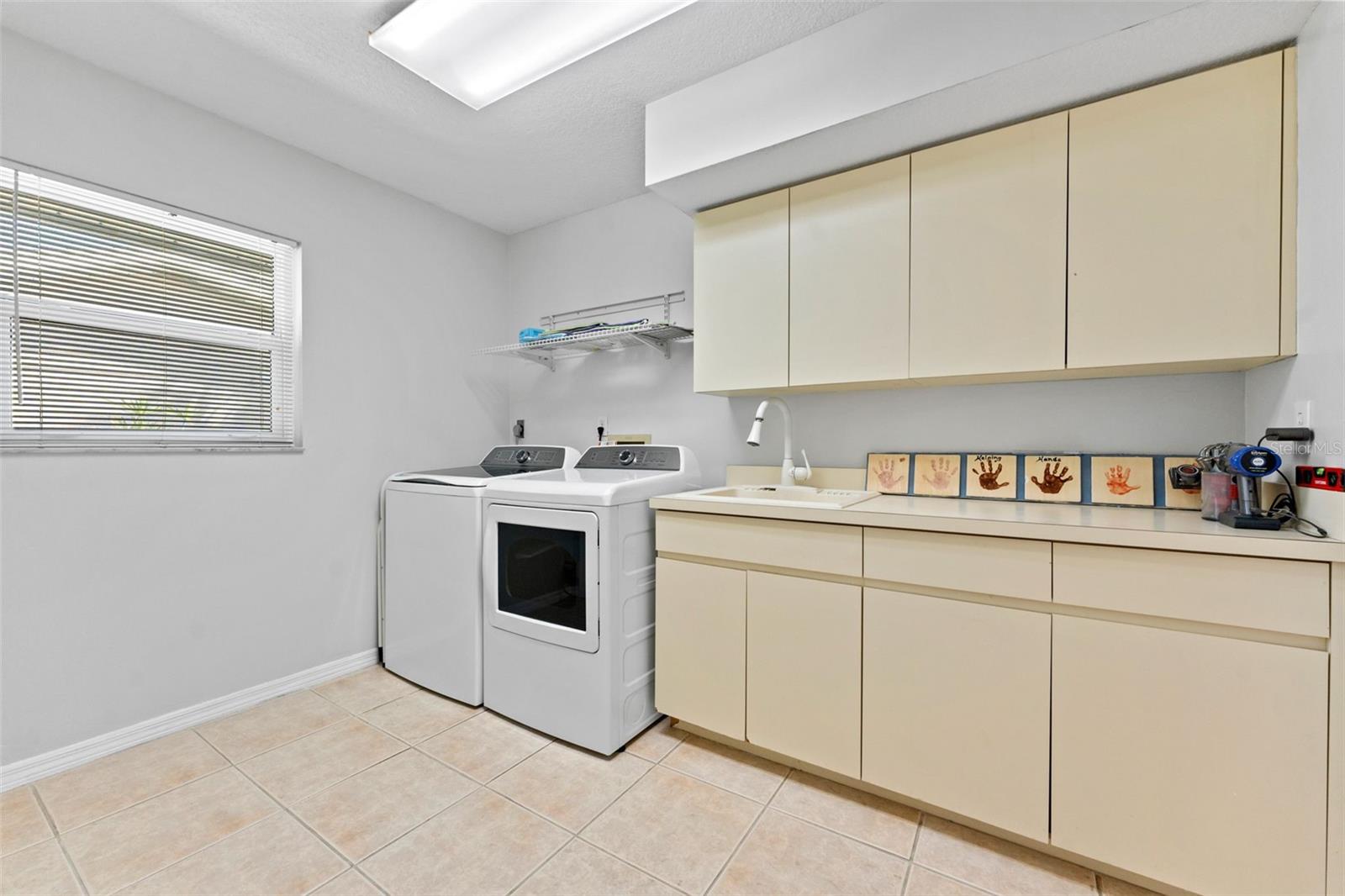 Listing photo id 42 for 2936 68th Avenue S