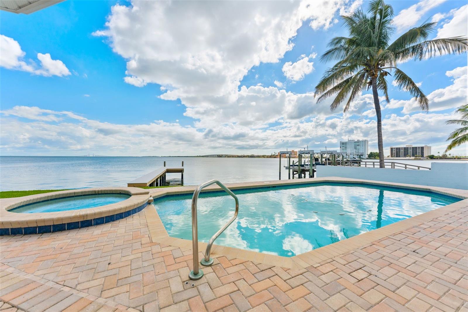Listing photo id 46 for 2936 68th Avenue S