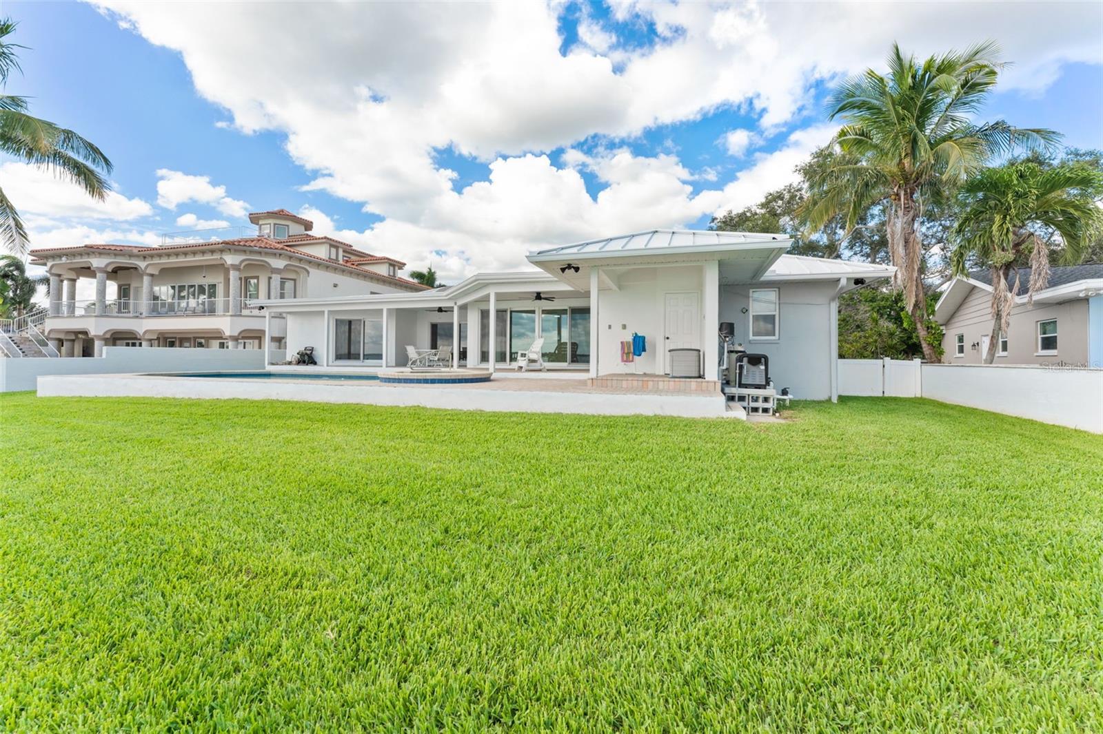 Listing photo id 51 for 2936 68th Avenue S