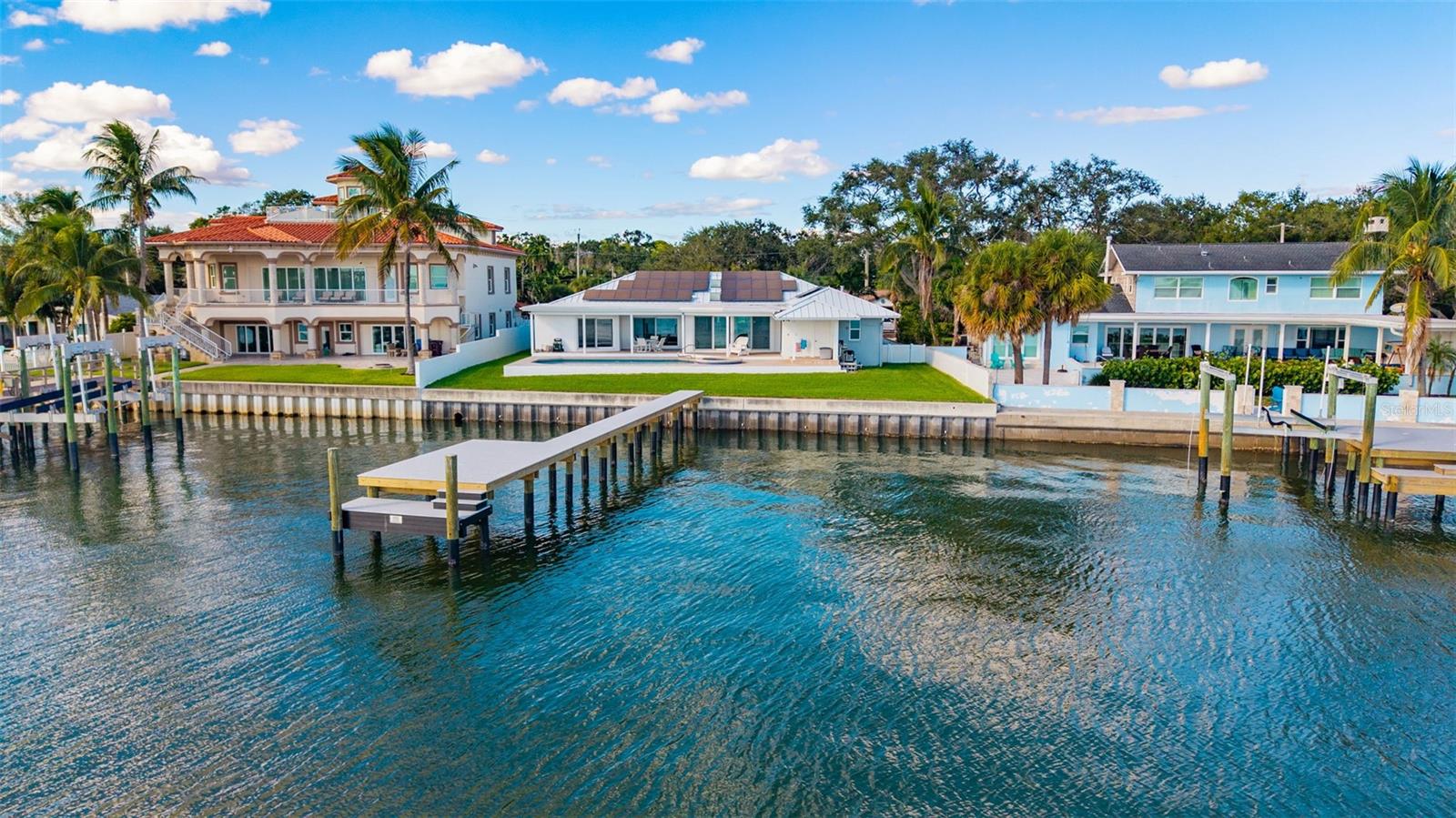 Listing photo id 62 for 2936 68th Avenue S