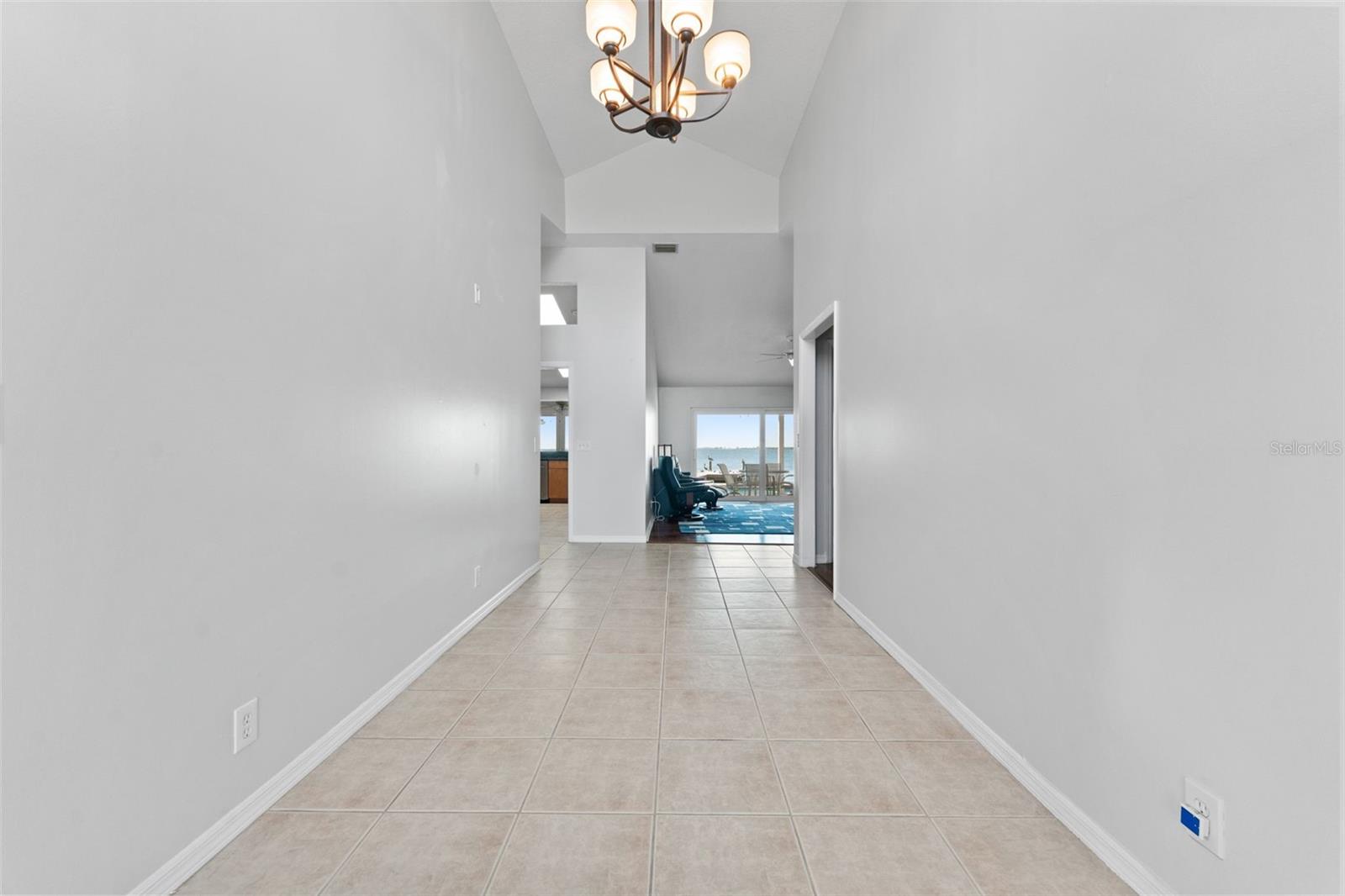 Listing photo id 7 for 2936 68th Avenue S