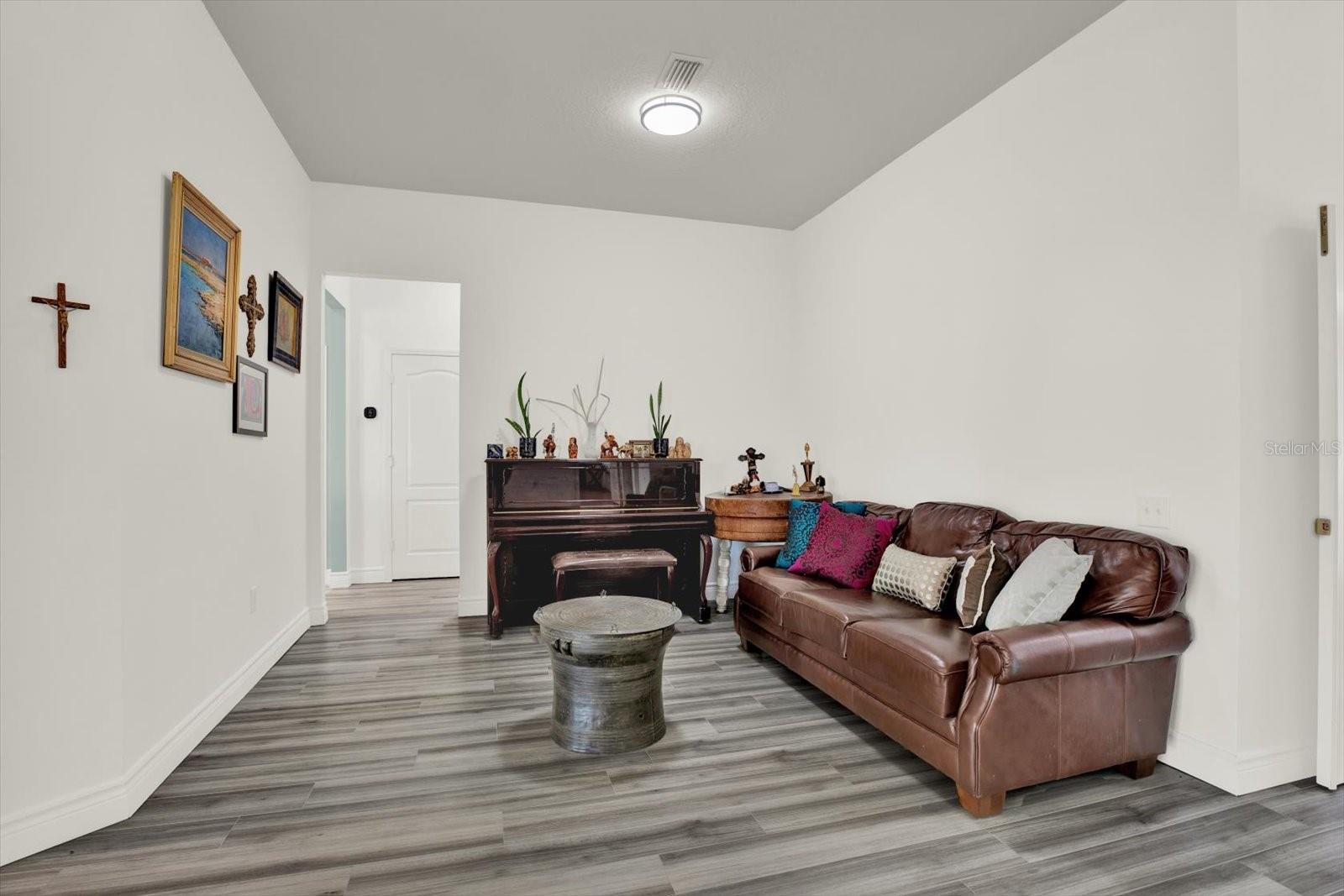 Image 14 of 61 For 5516 Riva Ridge Drive