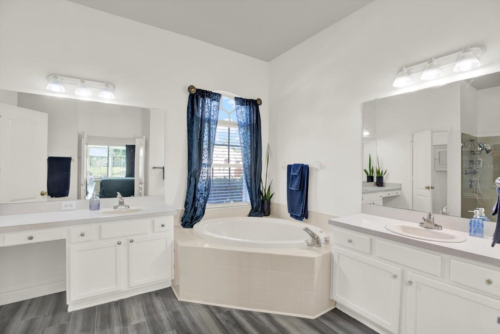 Image 19 of 61 For 5516 Riva Ridge Drive