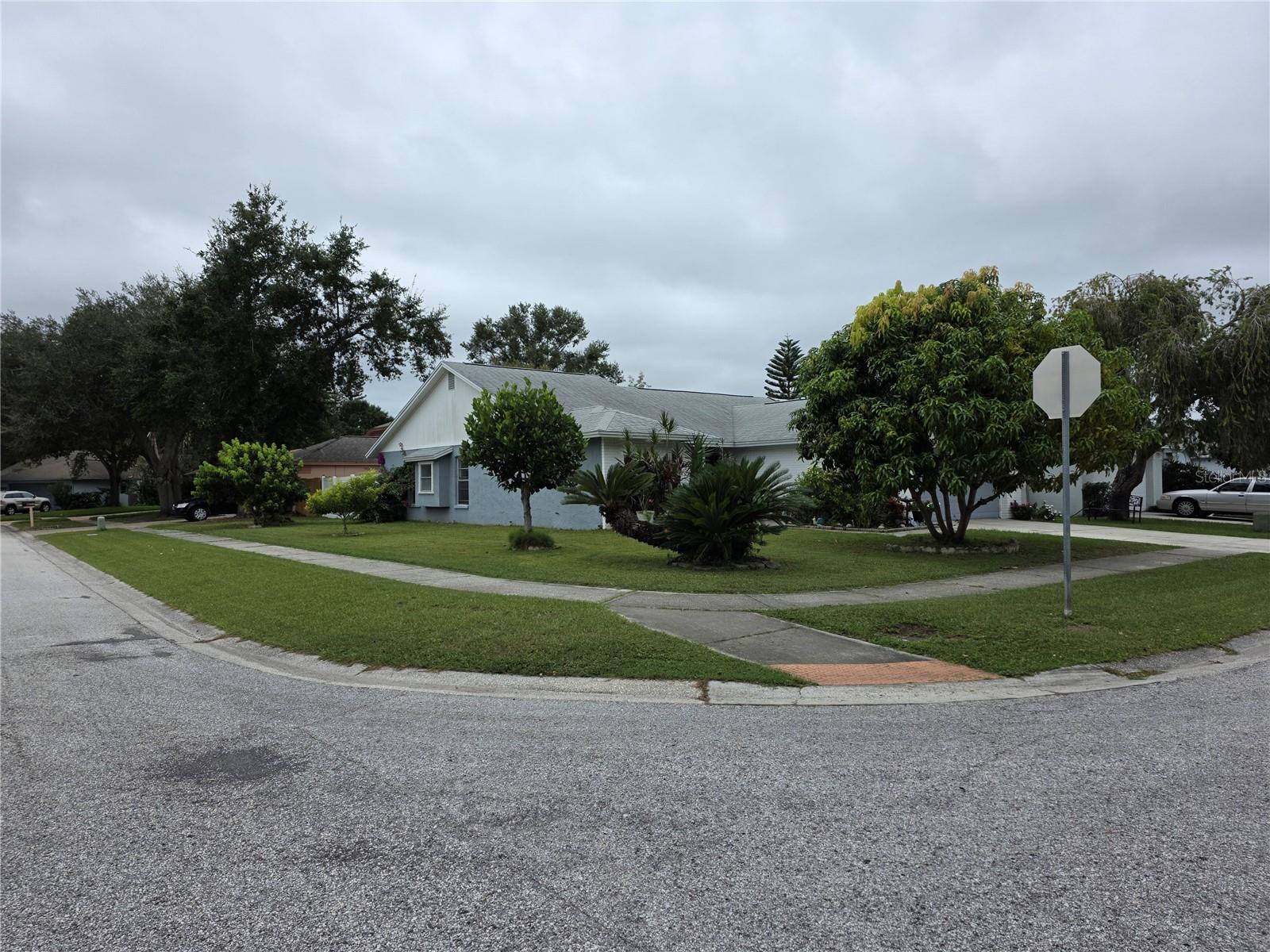 Listing photo id 1 for 13202 Pine Creek Circle