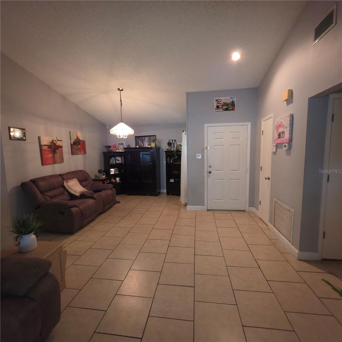 Listing photo id 6 for 13202 Pine Creek Circle