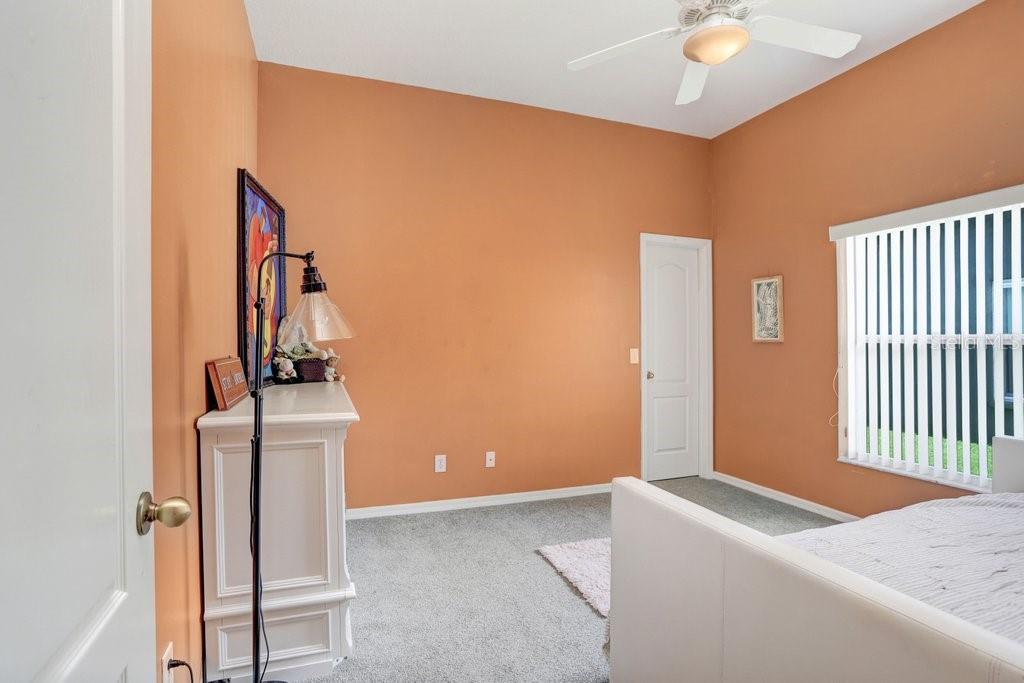 Image 15 of 30 For 829 Innergary Place