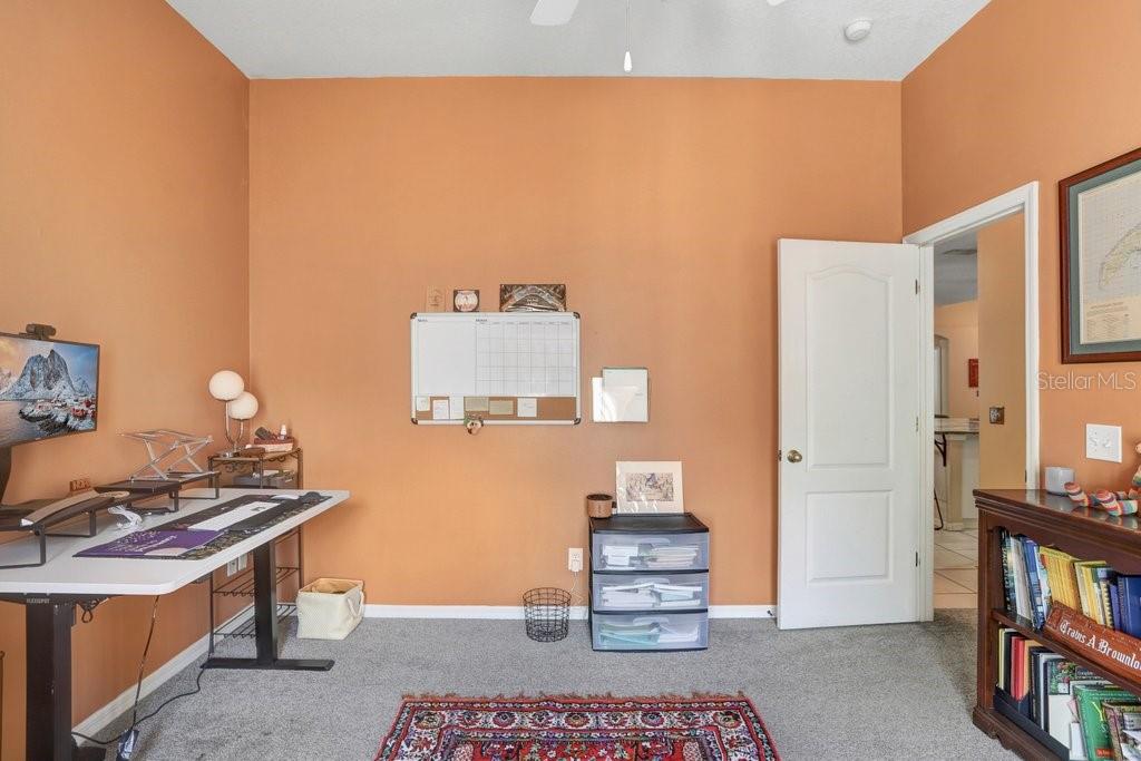 Image 18 of 30 For 829 Innergary Place